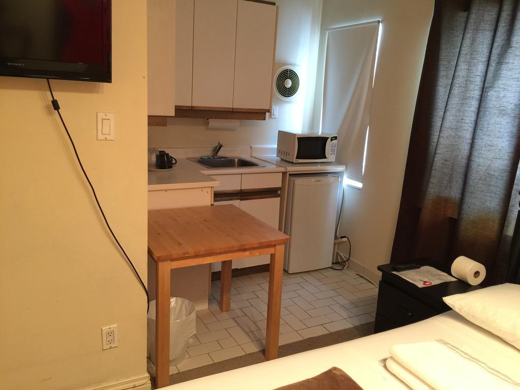 Adas Guesthouse Toronto Phòng bức ảnh