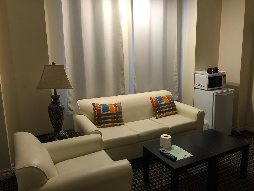 Adas Guesthouse Toronto Phòng bức ảnh