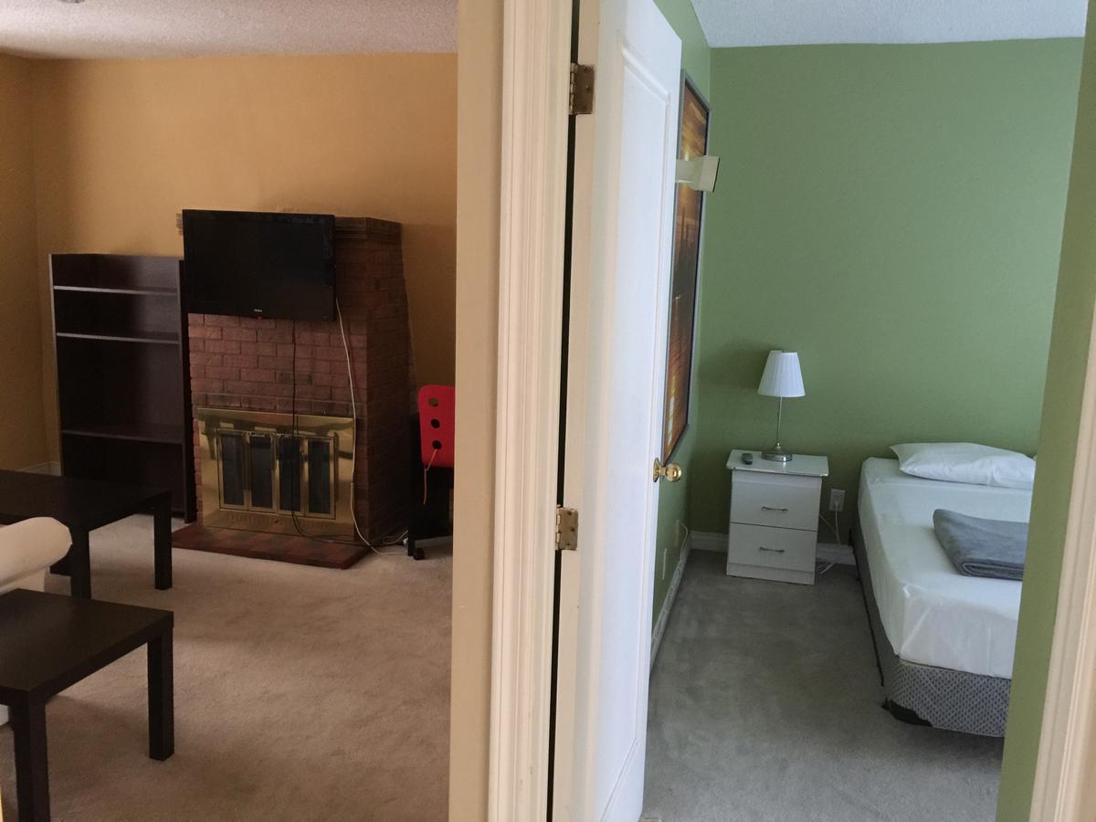 Adas Guesthouse Toronto Phòng bức ảnh