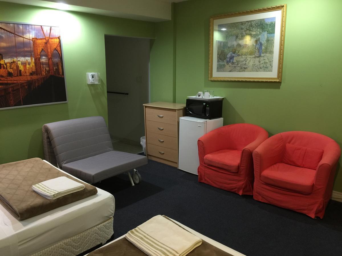 Adas Guesthouse Toronto Phòng bức ảnh