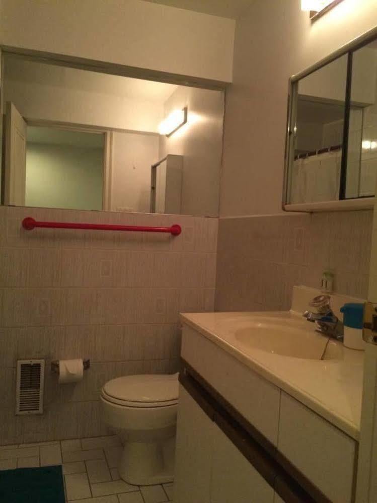 Adas Guesthouse Toronto Ngoại thất bức ảnh