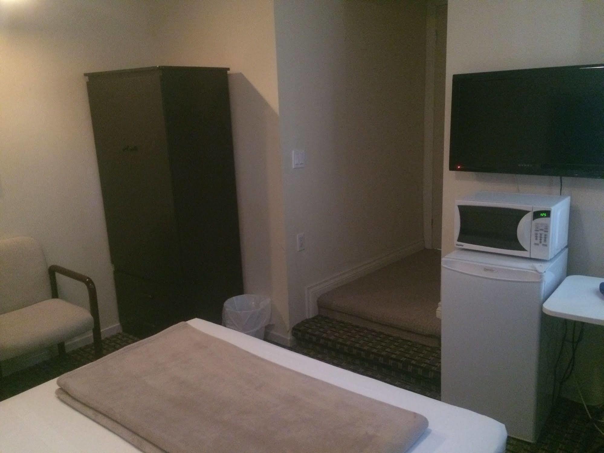 Adas Guesthouse Toronto Ngoại thất bức ảnh